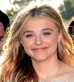 chloe grace moretz political views.